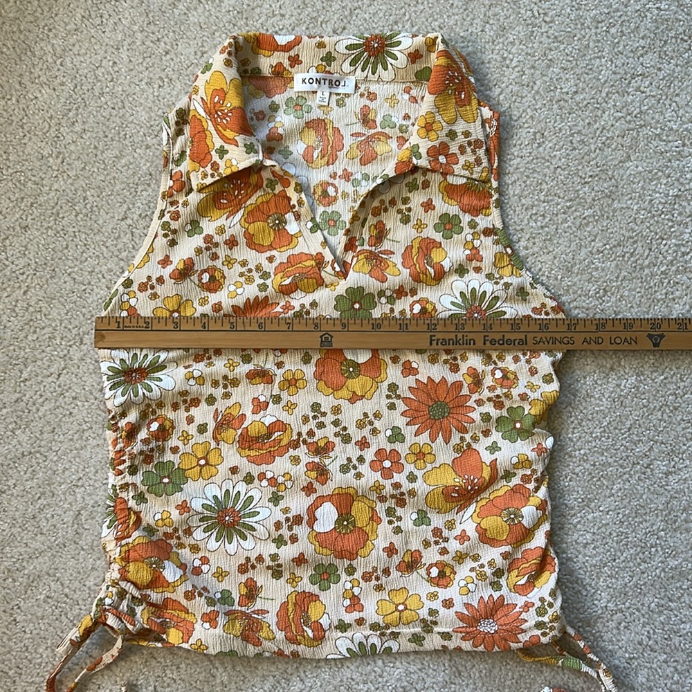 Vintage Inspired Floral Sleeveless Top - Orange and Green - Picture 3 of 9